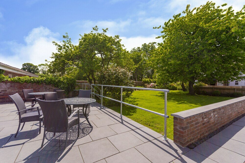 Фото Woodcote Hotel