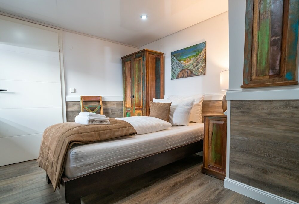 Фото Landgasthaus Kreuz Michelbach