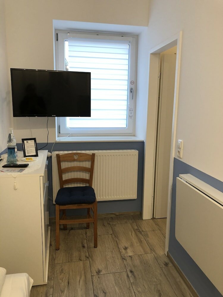 Фото Fremdenzimmer SAS