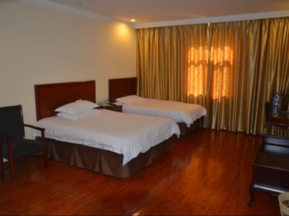 Фото GreenTree Inn WeiFang QingZhou Middle HaiDai Road Electric Power Shell Hotel