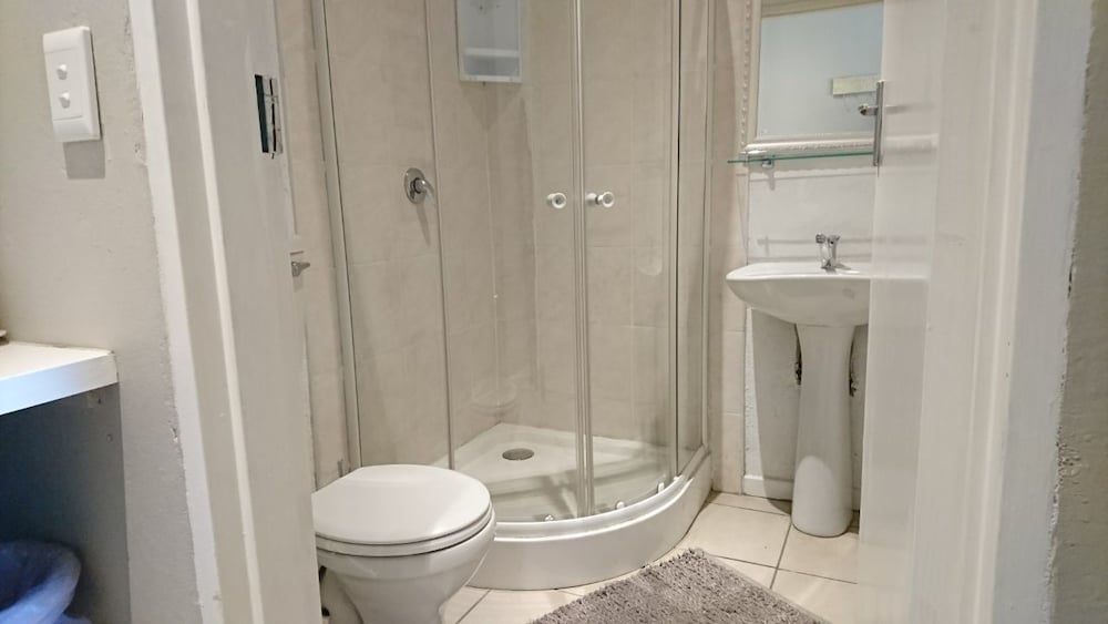 Фото Indigo Moon Guesthouse