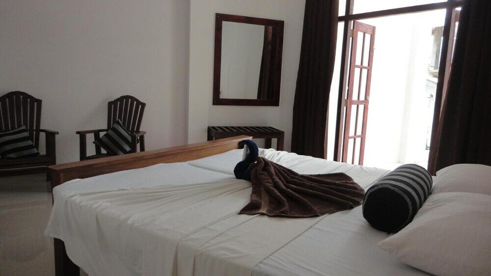 Фото Mirissa Beach Inn