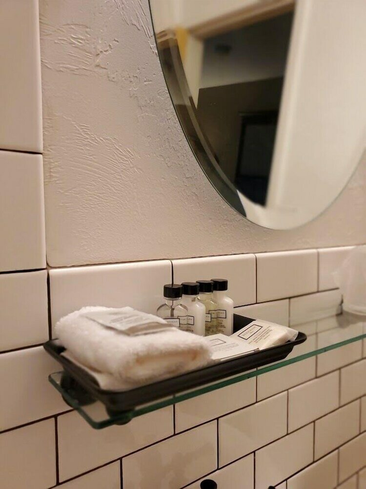 Фото Three Forks Lewis & Clark Motel