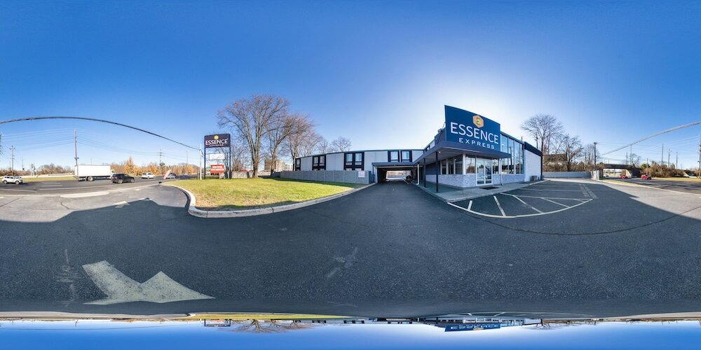 Фото Essence Express Wayne