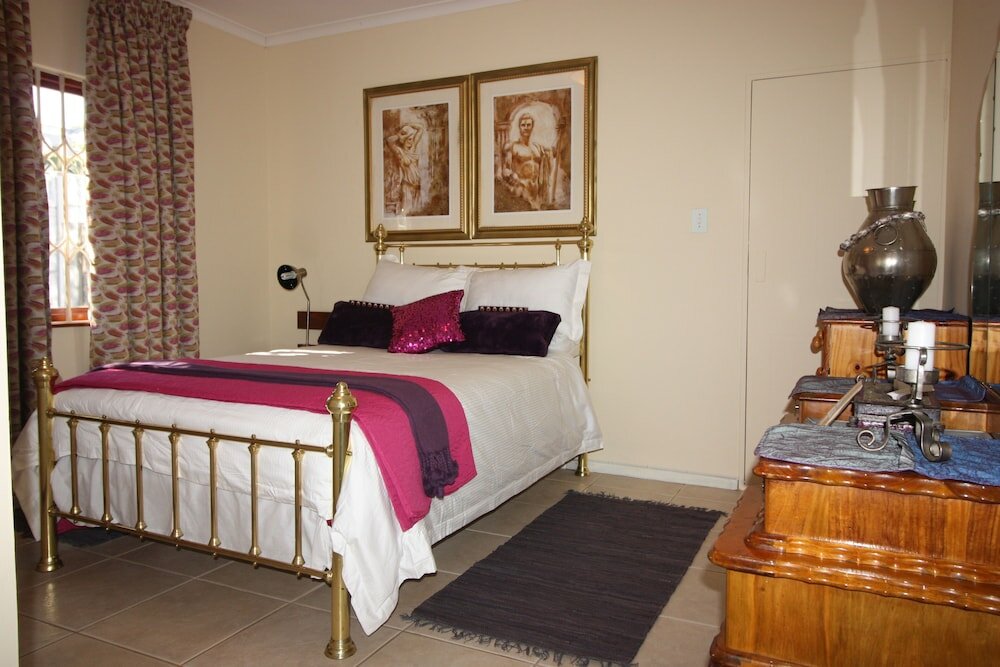 Фото Covenant Well Guest House