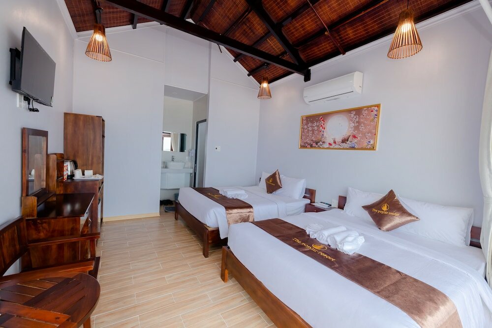 Фото The Poplar Resort