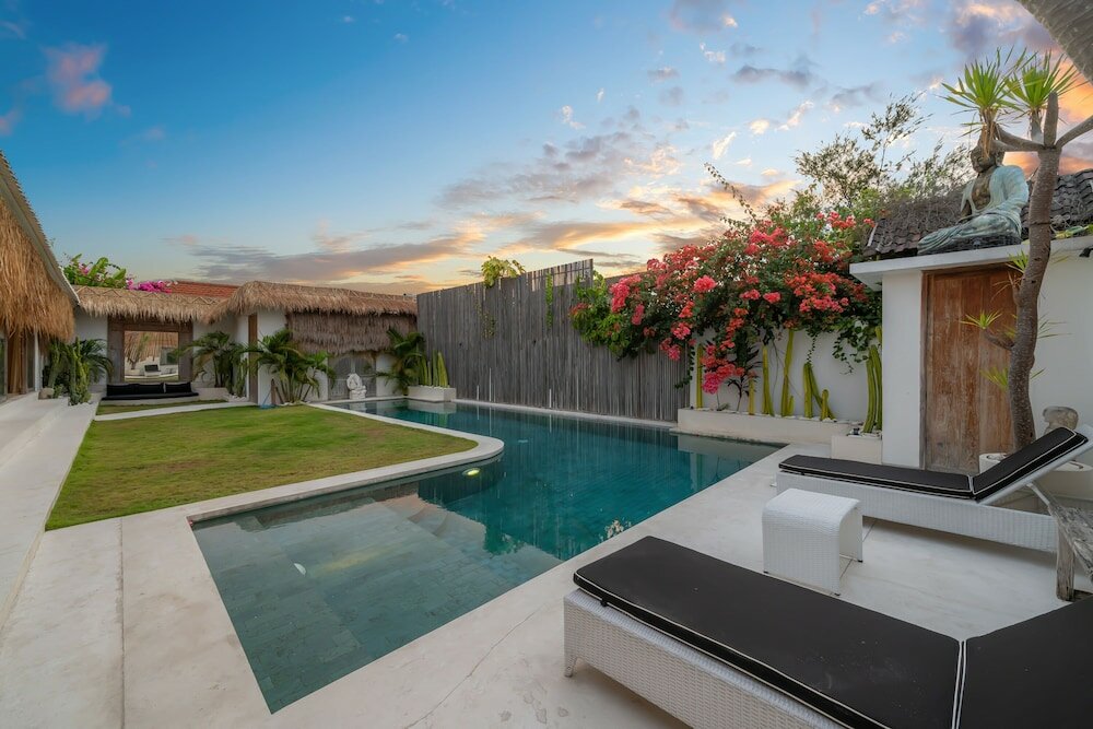 Фото Villa Wabi Sabi Canggu