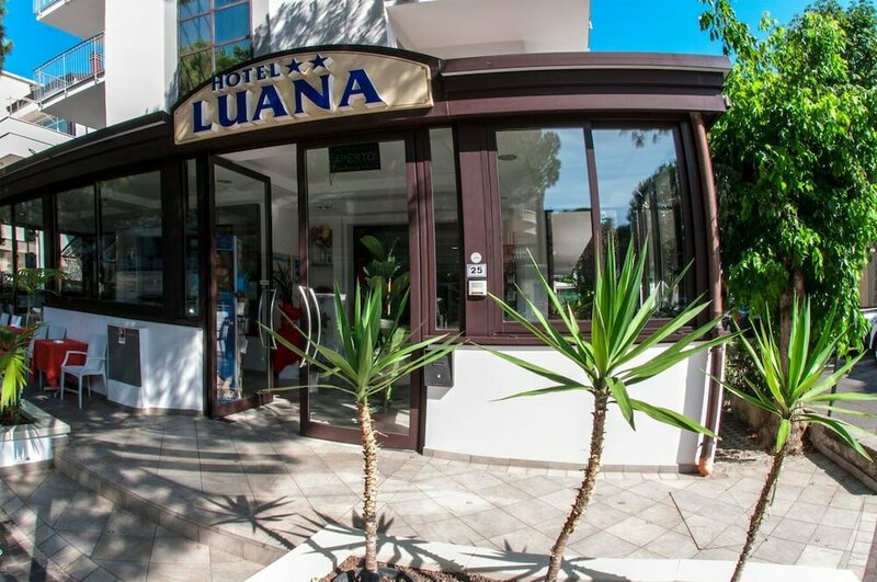 Гостиница Hotel Luana