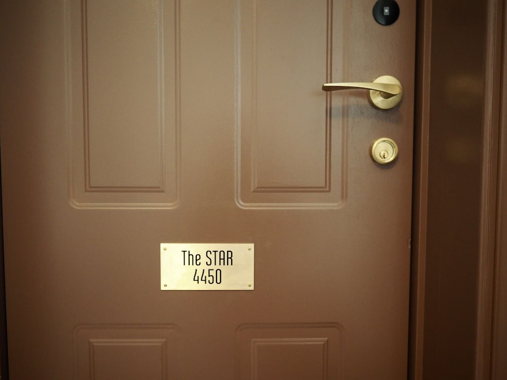 Фото Hypernym Hotel & Suites