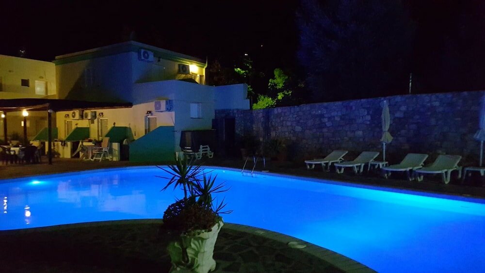 Фото Voula Ilias Studios