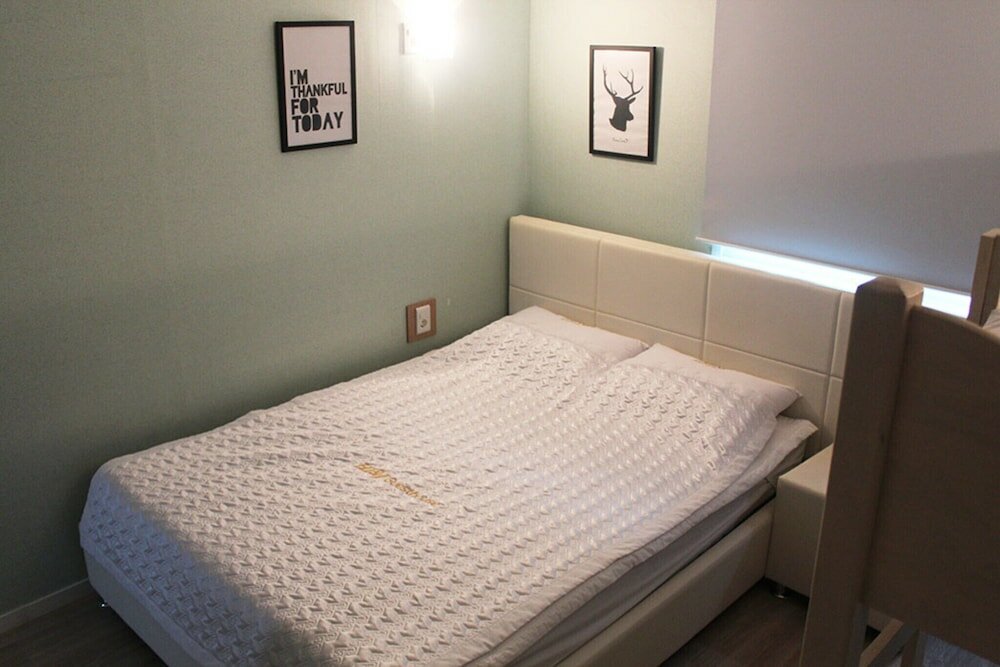 Фото Yeosu Hi and J Guest House