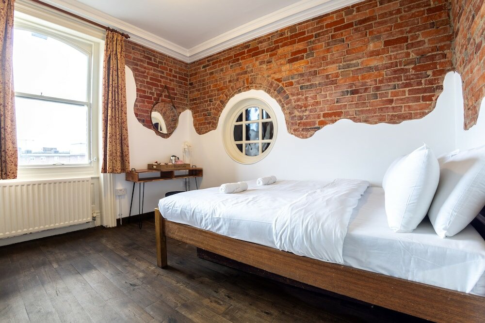 Фото Palmers Lodge Swiss Cottage