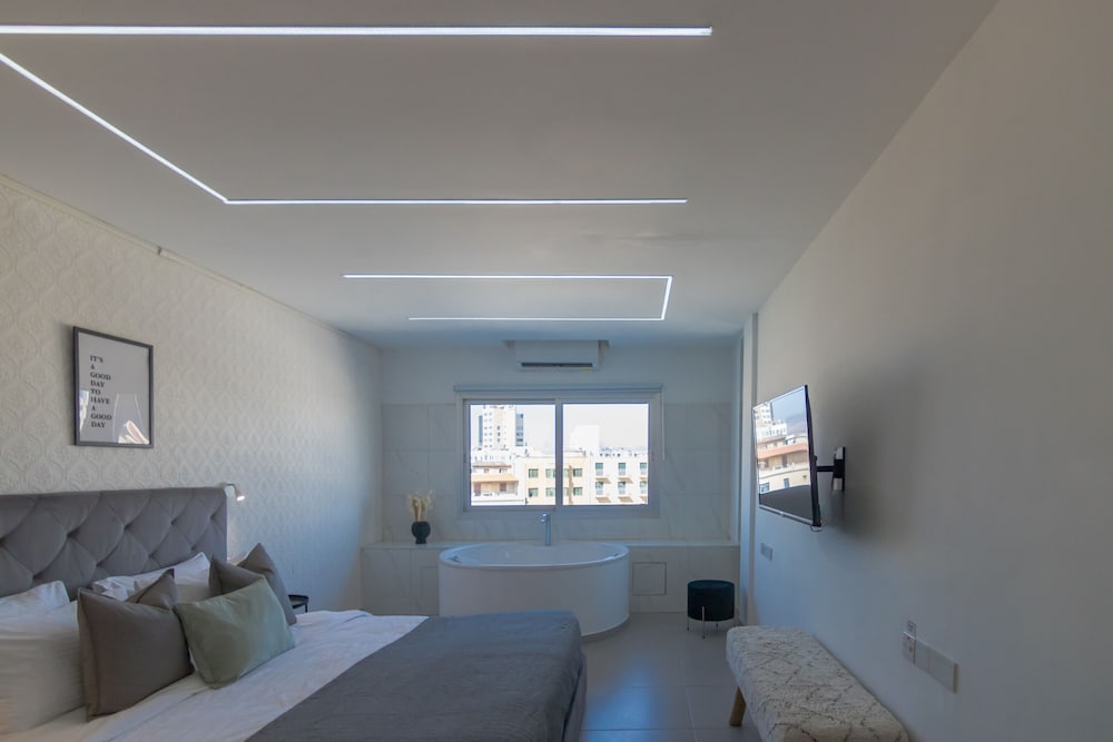 Фото Phaedrus Living Plateia Suite Verde