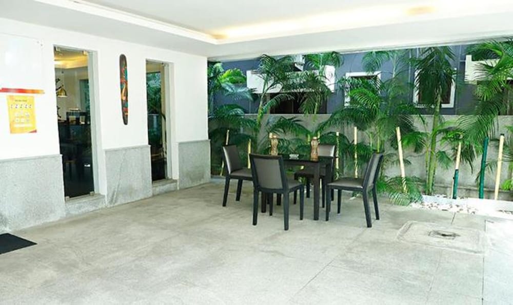 Фото Fabhotel Skyry II