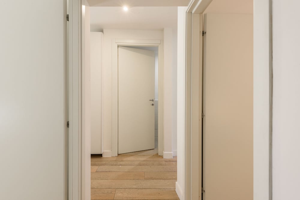 Фото Novella Contemporary Apartment