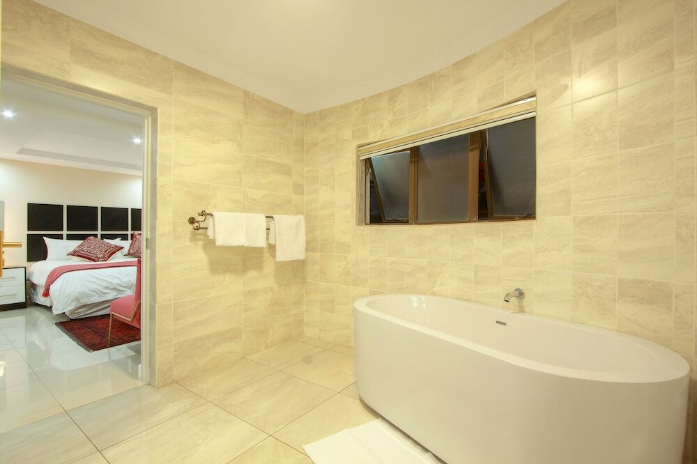 Фото Royal Hills Lodge and SPA