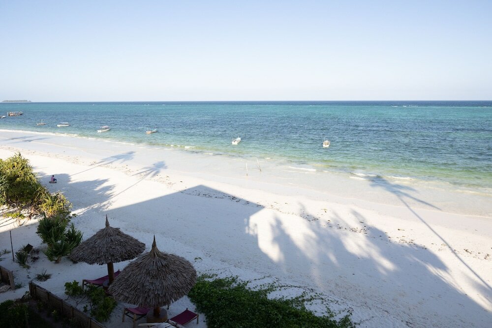 Фото Отель Ahg Sun Bay Mlilile Beach