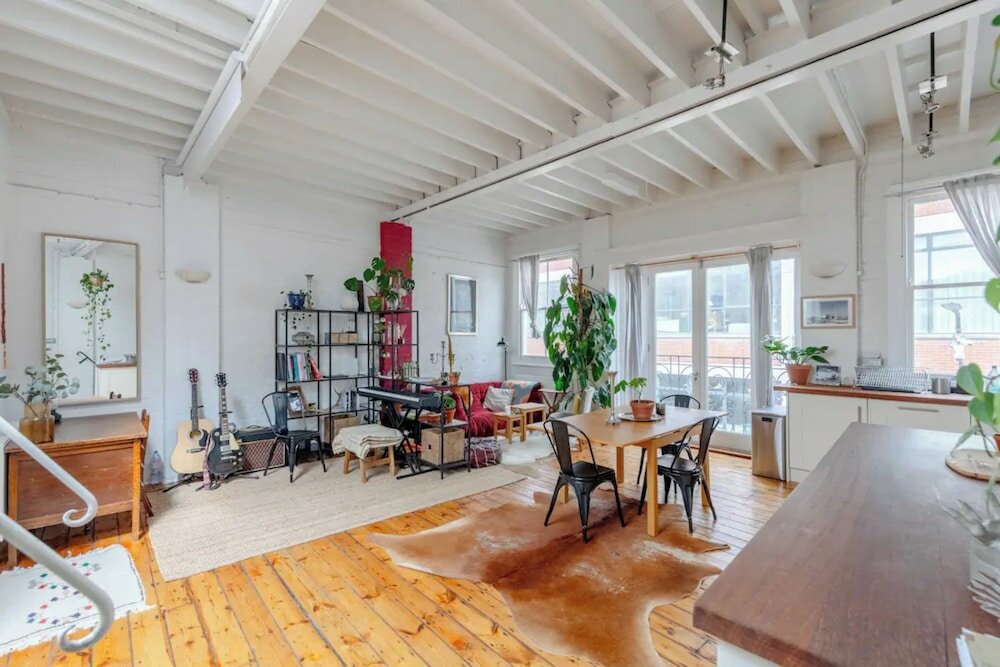 Фото Stylish & Spacious 1bd Flat - Dalston