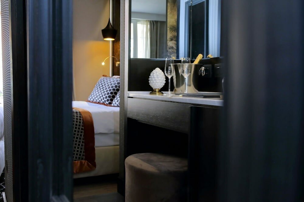 Фото Helmirage Piazza Di Spagna Suite