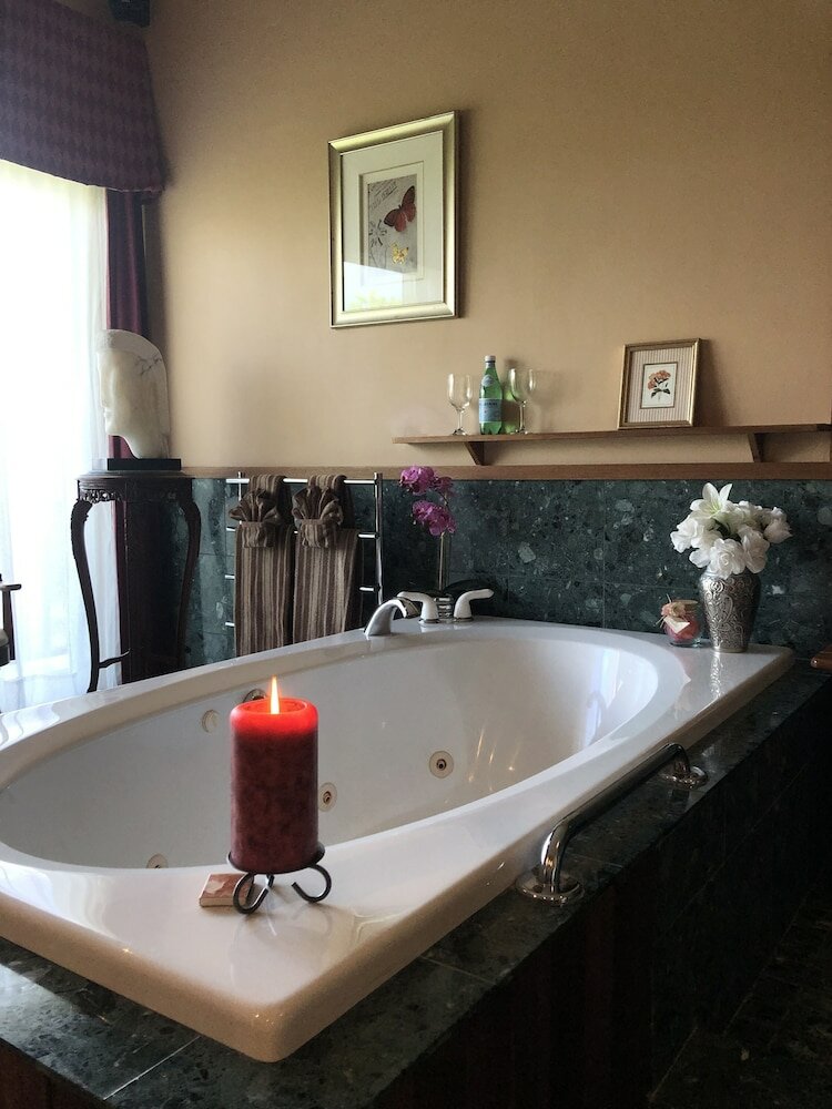 Фото Coppertoppe Inn and Retreat Center