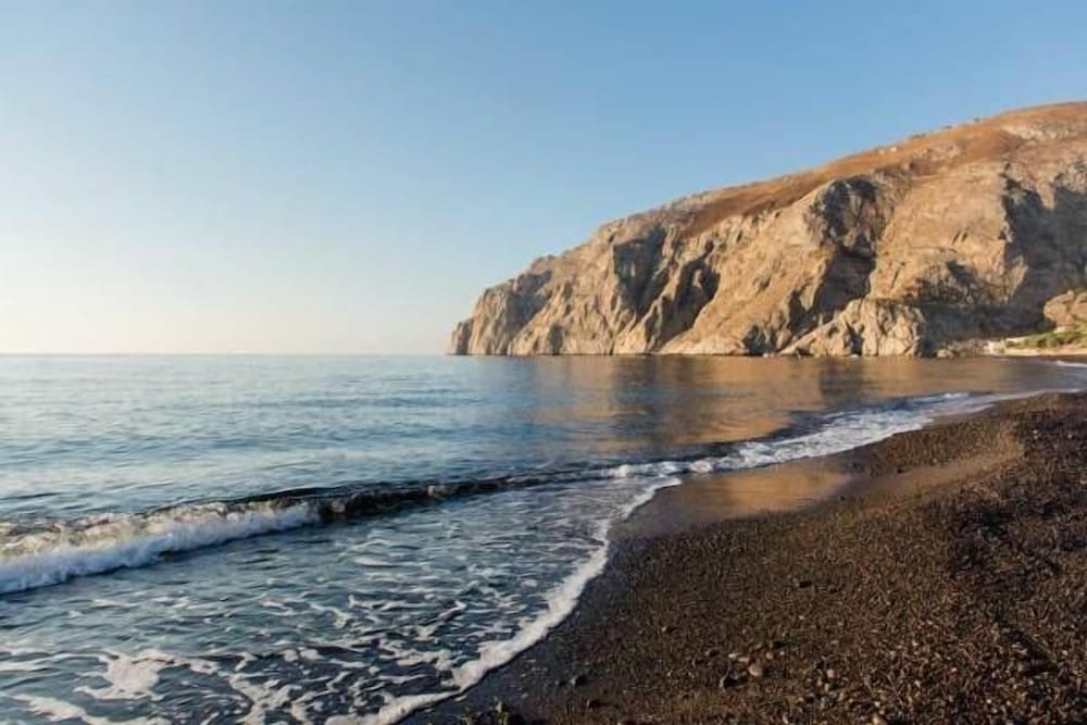 Фото Makris Beach Hotel