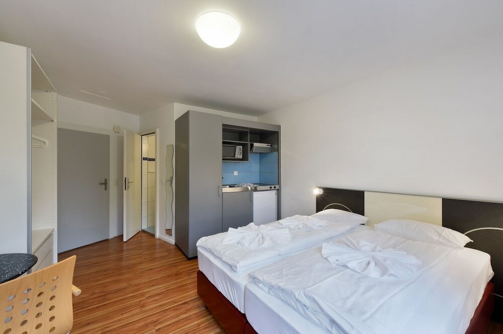 Фото Swiss Star California