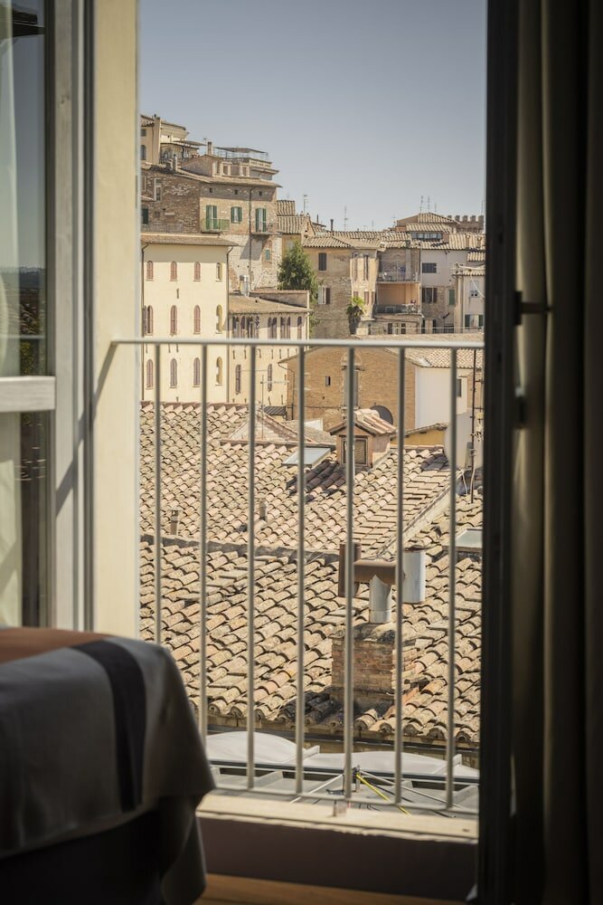 Фото Hotel Priori Secret Garden