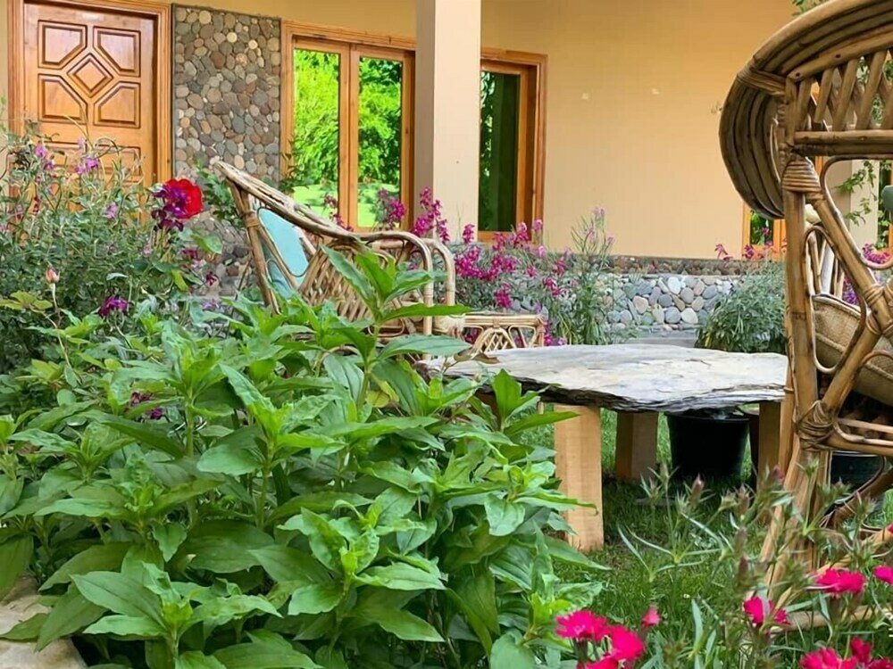 Фото Gahirat Castle