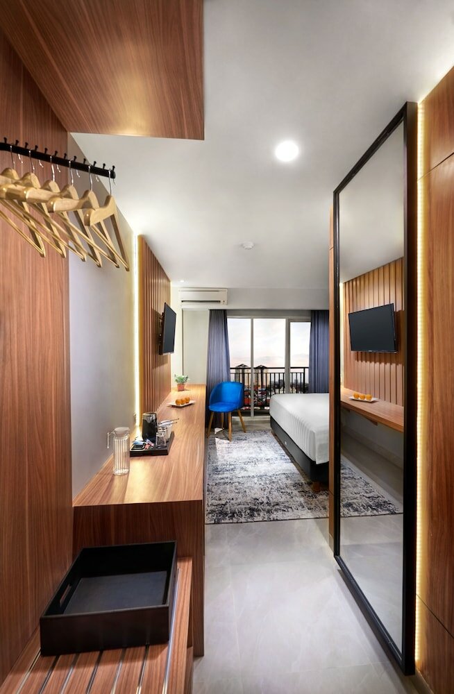 Фото Отель Aston Inn Jemursari