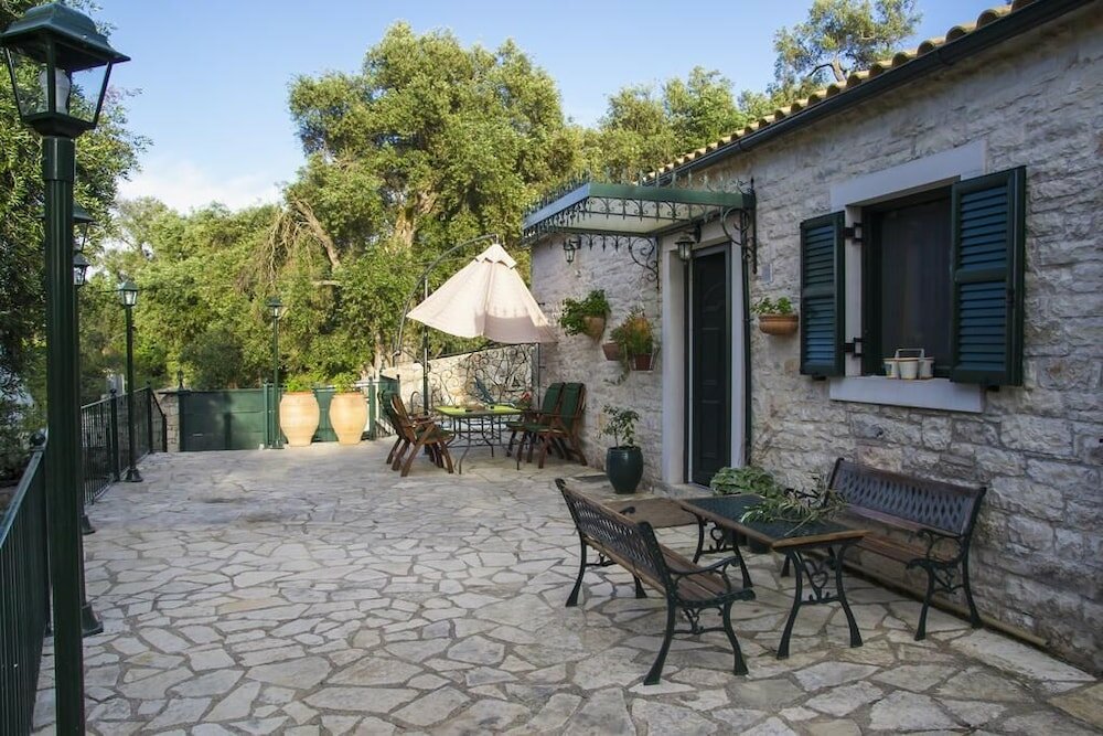 Фото Su La Strata house by CorfuEscapes