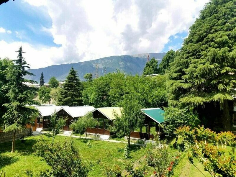 Гостиница Mountain Inn Hotel Chitral в Читрале