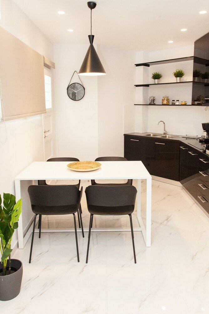 Фото Luxurious Apartment in Athens Downtown