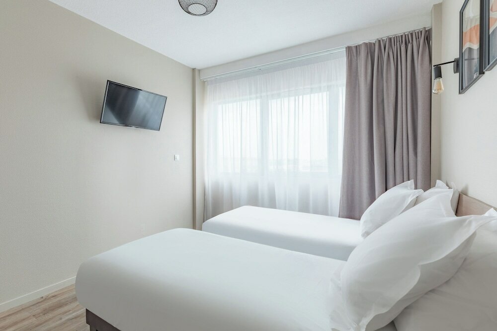 Фото Appart'City Bordeaux Centre