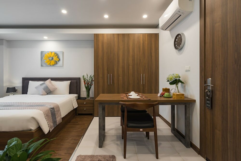 Фото Narcissus Hotel and Apartment