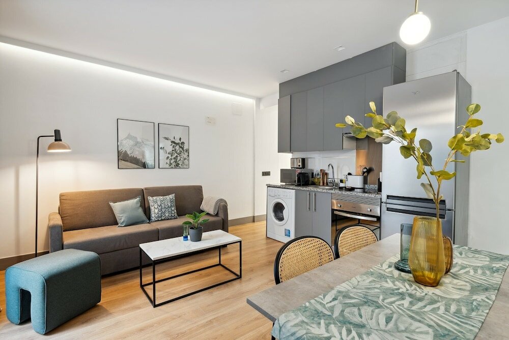 Фото Limehome Madrid Calle de Santa Ana