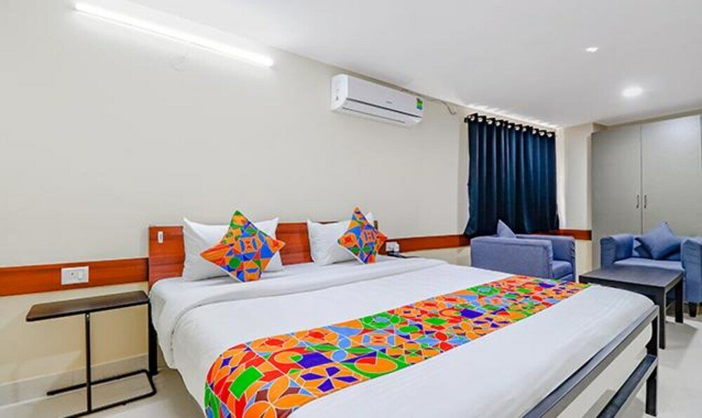 Фото Fabhotel Prestine Tree