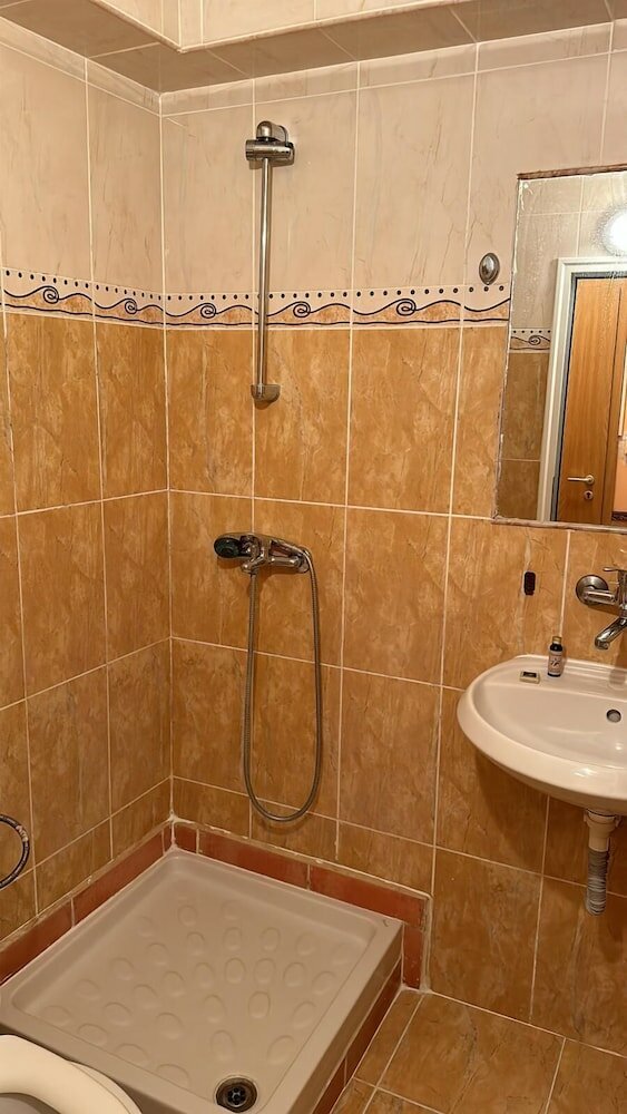 Фото Hayat Hotel Ltd