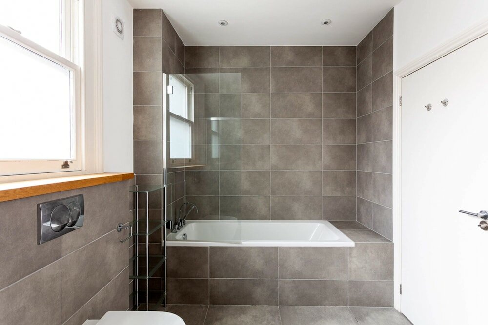 Фото Spacious Apartment Near Portobello Road