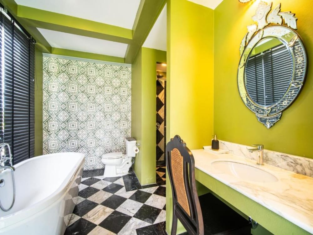 Фото Sky Lantern Hotel