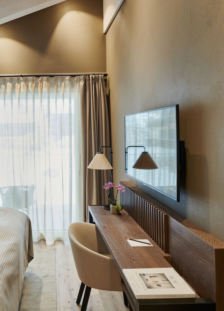 Фото Schloss Cottage - A Swiss Experience