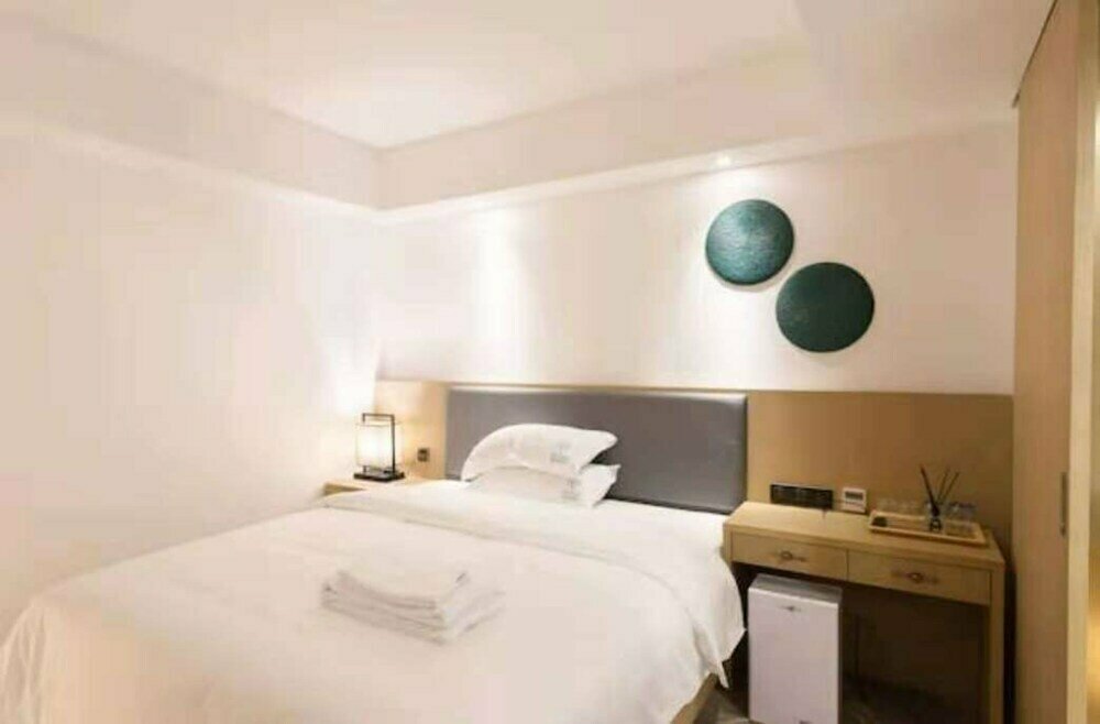 Hotel Lifu Guesthouse Canton Tower Branch, Guangzhou, photo