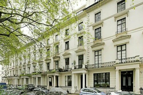 Modern Flat in the Heart of West London