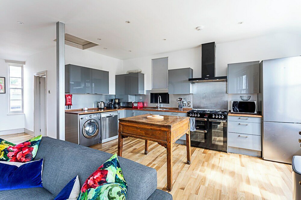 Фото Contemporary Open Plan Penthouse