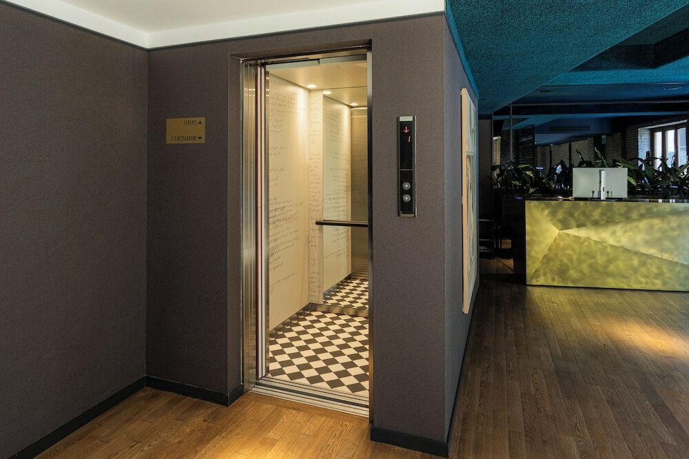 Фото Puris Moedani