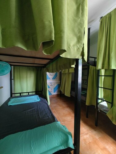 Гостиница The Lost Hostels Weligama - Beach Road
