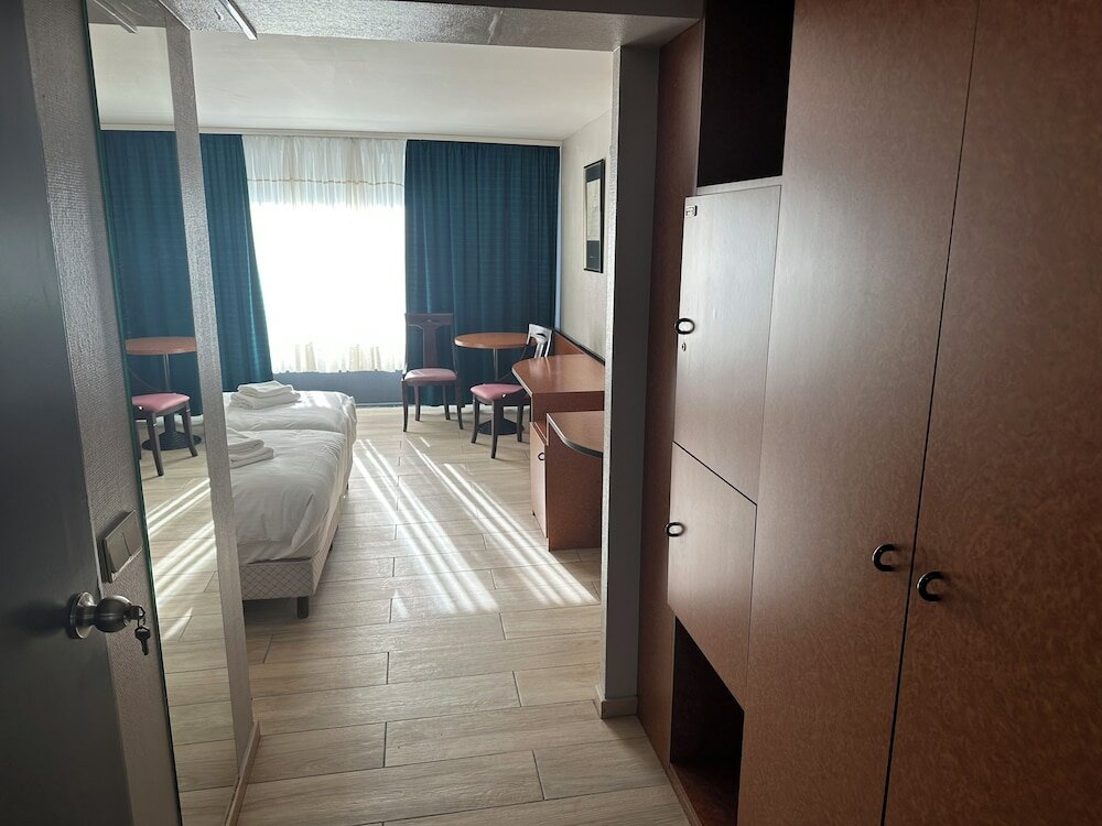 Фото Hotel Europacity
