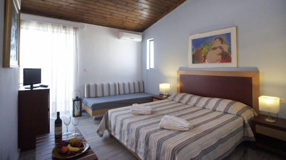 Фото Marina Sands Art Hotel