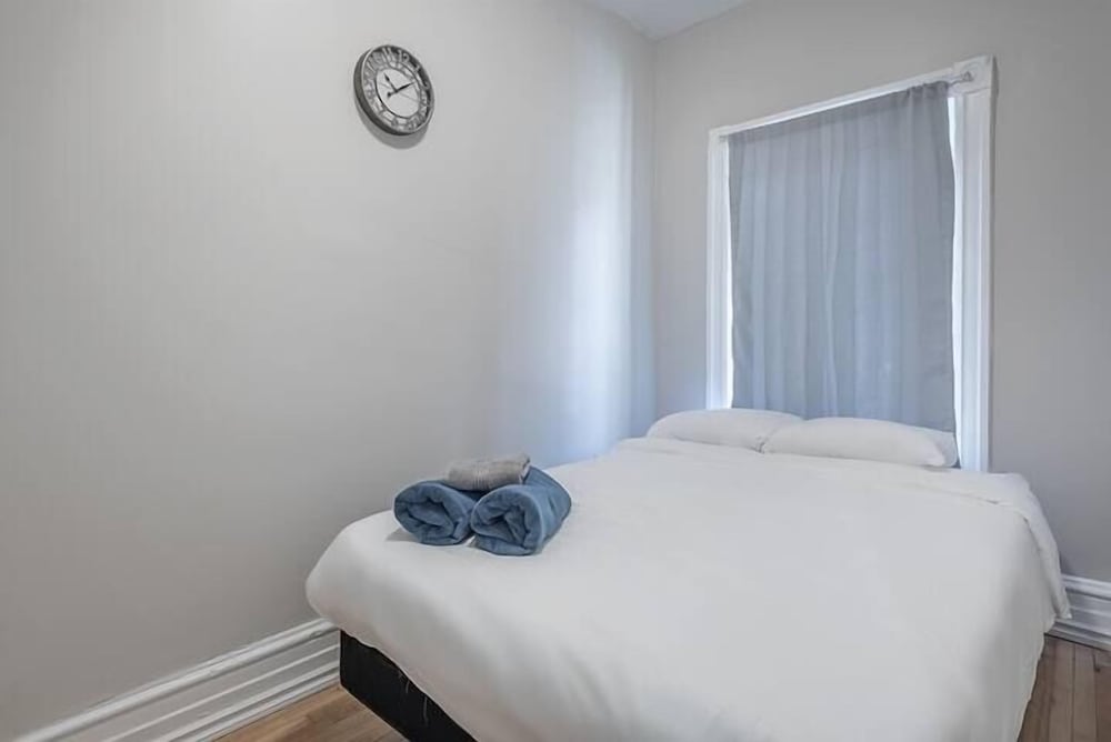 Фото Huge and Lovely 16br Apt