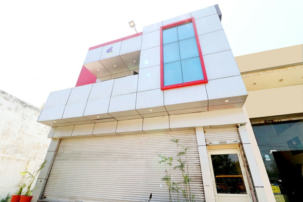 Фото отеля 2