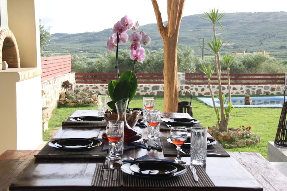 Фото Villa Dolla Paradise by Ghh